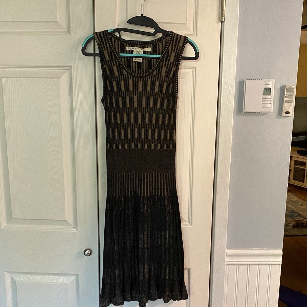 Max Studio Black/Taupe Textured Midi Dress